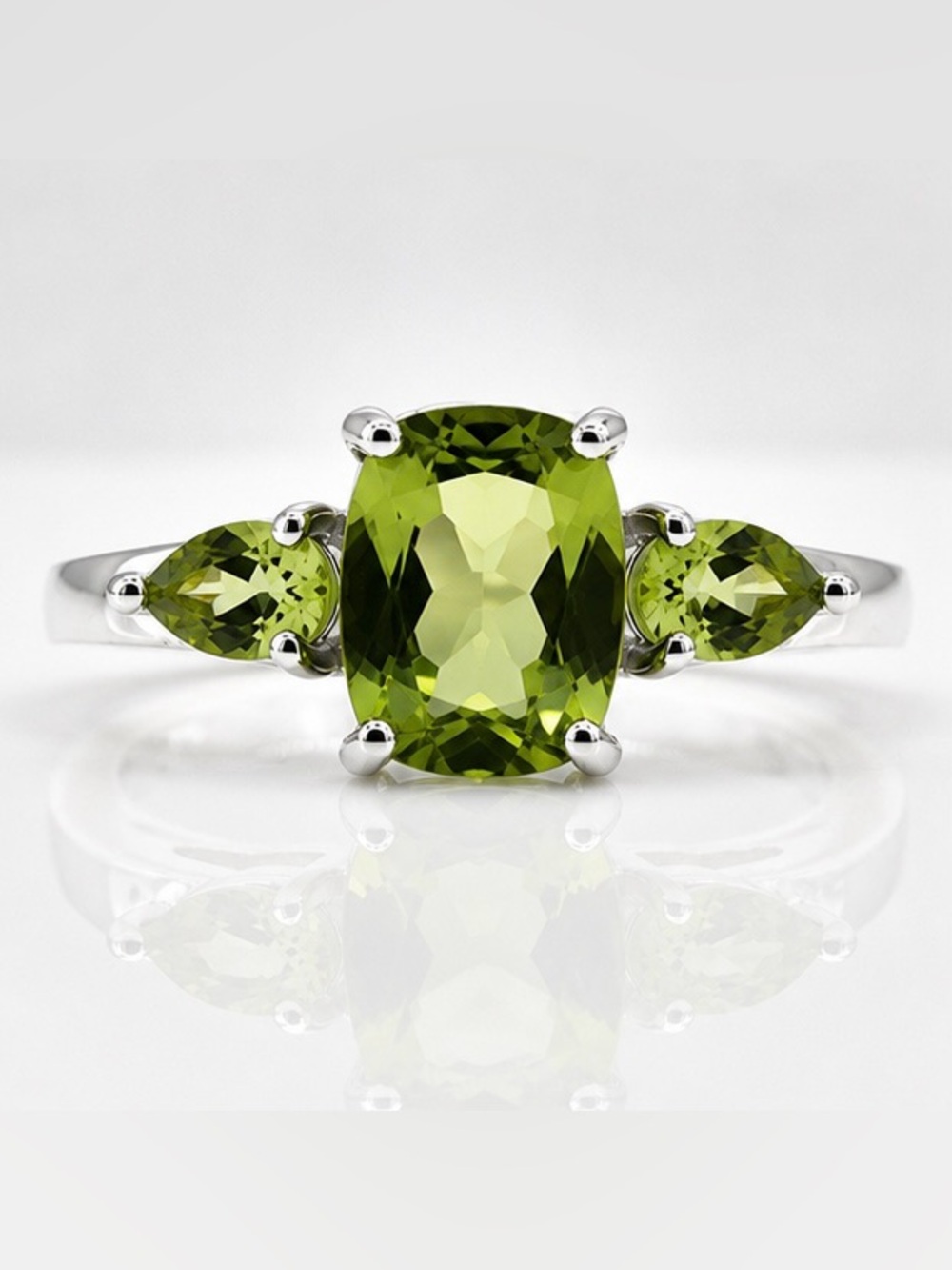 1.25 ct Cushion Cut Peridot w 0.34 ct Pear Side Stones | 925 Silver | Size 6